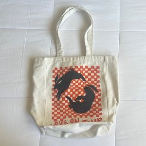 Love on Tour Tote